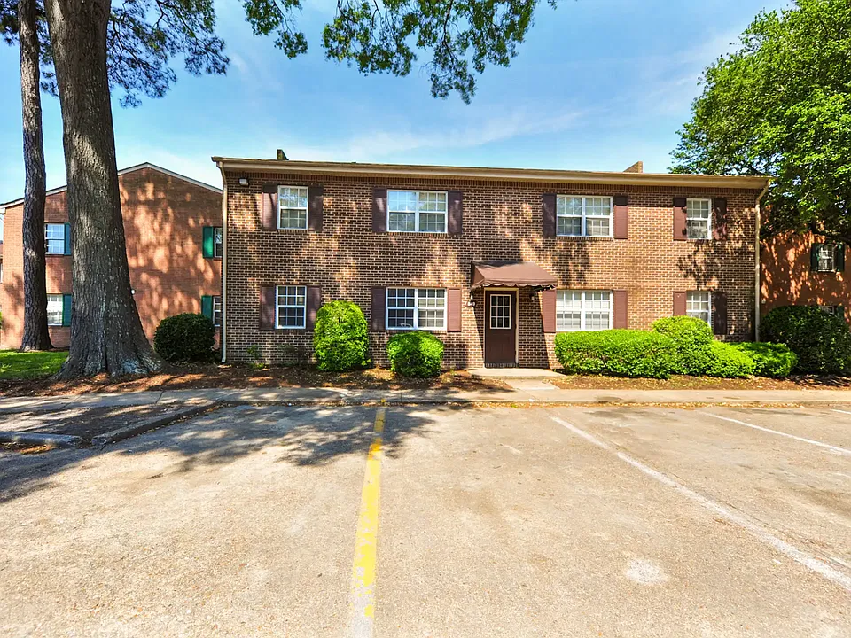 Brentwood Forest Apartments