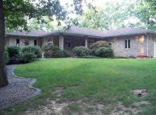 8860 E Chinquapin Ave, Effingham, IL 62401