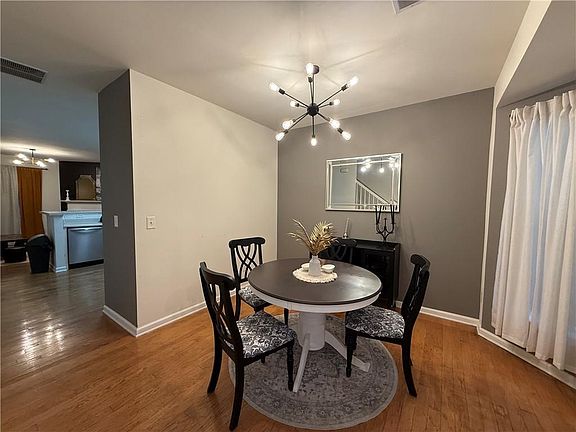 2nd image of 1487 Cove Creek Cir