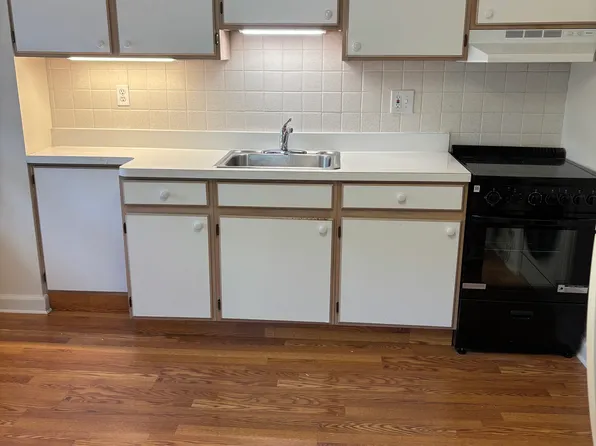 1062 Howellville Rd APT 2, Berwyn, PA 19312