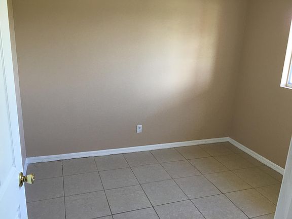 3rd image of 4505 14th St SW #1