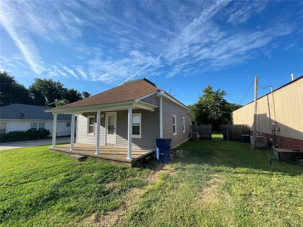 209 SW Burt St, Minco, OK 73059