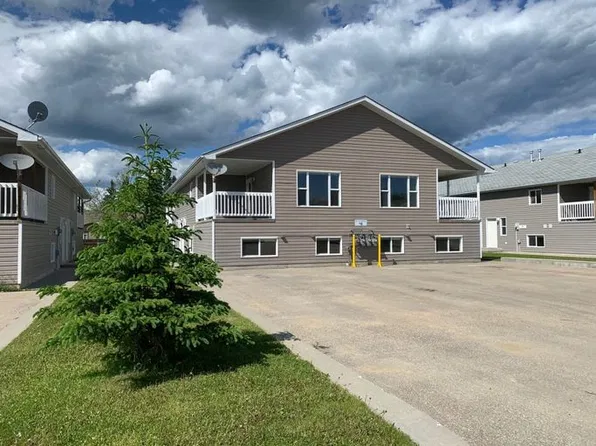 6210 47th St #1A, Whitecourt, AB T7S 0B1