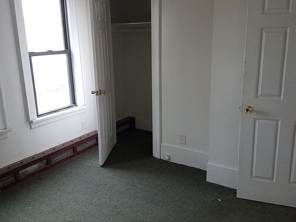 5th image of 186 Ontario St