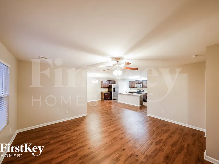 104 Rosegate Dr — Photo 4