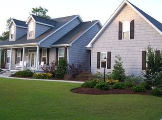 310 Eastchester Dr, Morehead City, NC 28557