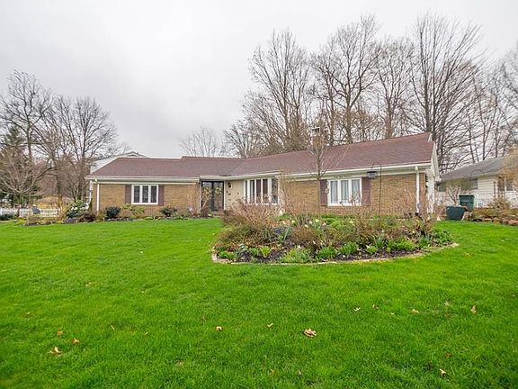 2nd image of 6800 Larchmont Dr