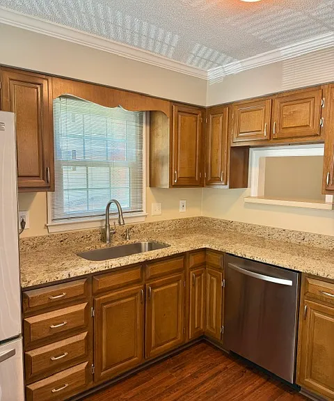 3789 Greenes Xing — Photo 14