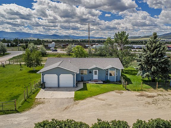 2nd image of 3120 Baldy Dr