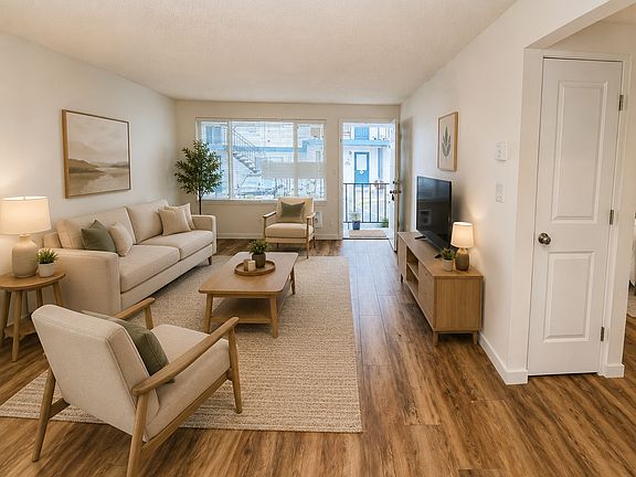 3rd image of 727 SW Drumwood Ave #13