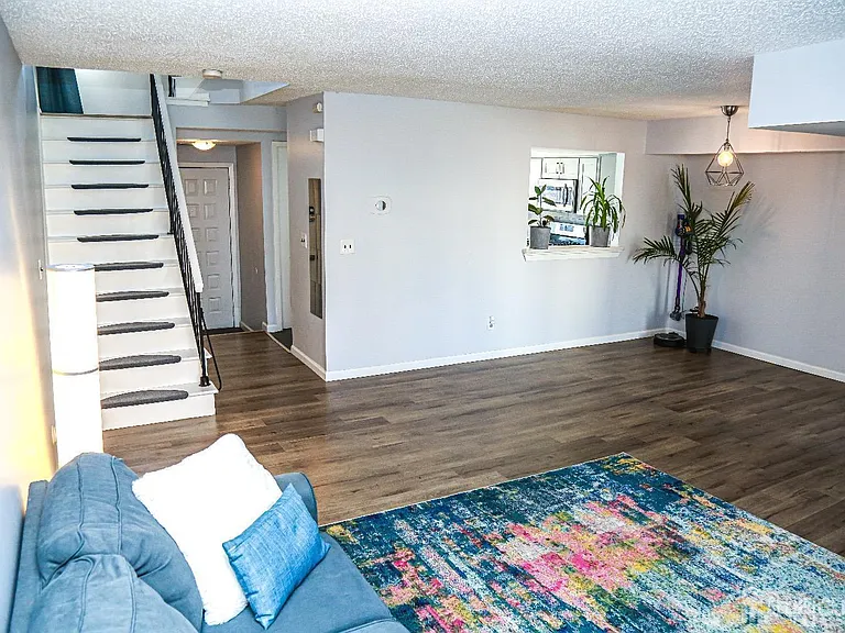 5805 Hana Rd — Photo 27