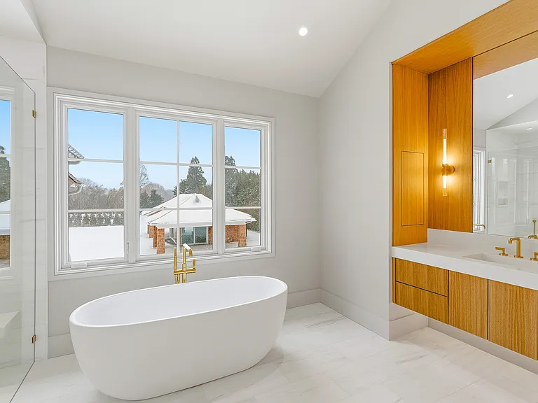 120 Halsey Ln — Photo 30