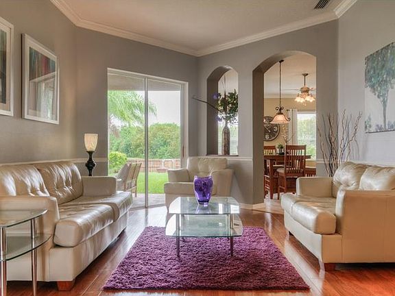 5th image of 6809 Cromwell Garden Dr