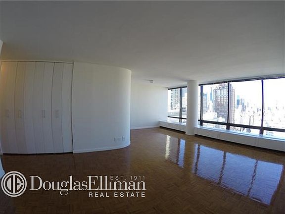 5th image of 265 E 66th St APT 17D