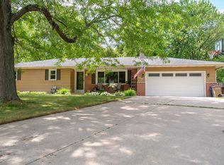 2159 Carlton Rd, Oshkosh, WI 54904