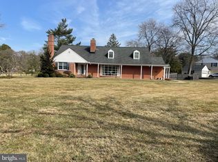 111 W Pembrey Dr, Wilmington, DE 19803
