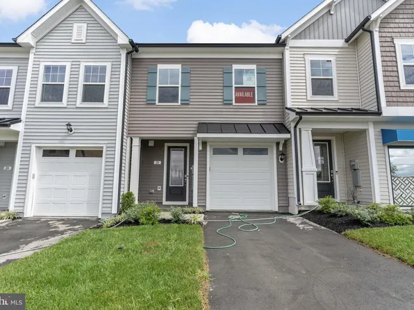 20 Spool Rd, Inwood, WV 25428