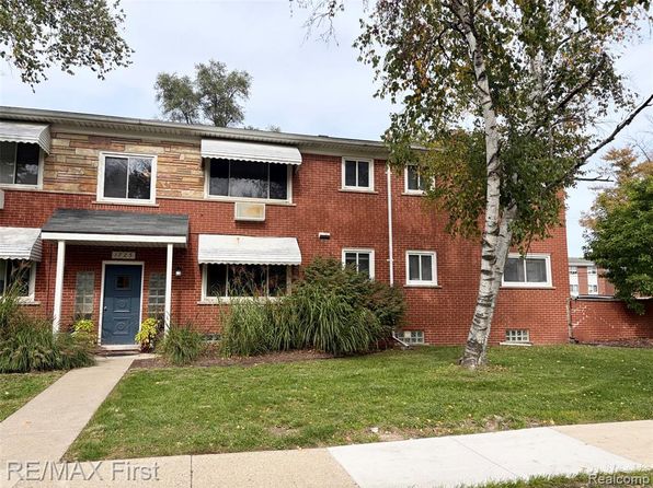 1725 Gardenia Ave