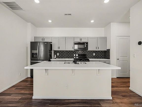 5th image of 346 Norgay Way