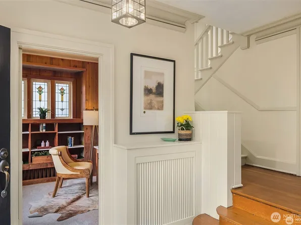 1208 E Newton Street, Seattle, WA 98102