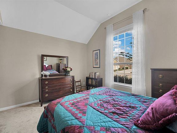 5th image of 2352 Olive Forest Ln