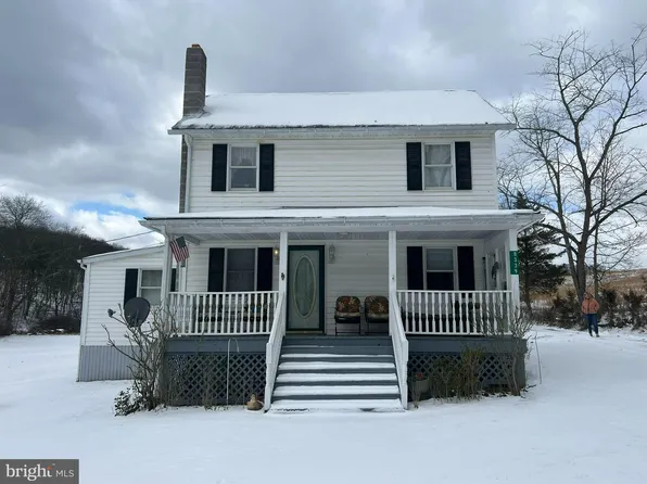 8339 Deerfield Ln, Hancock, MD 21750