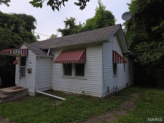 2nd image of 324 Liberty St