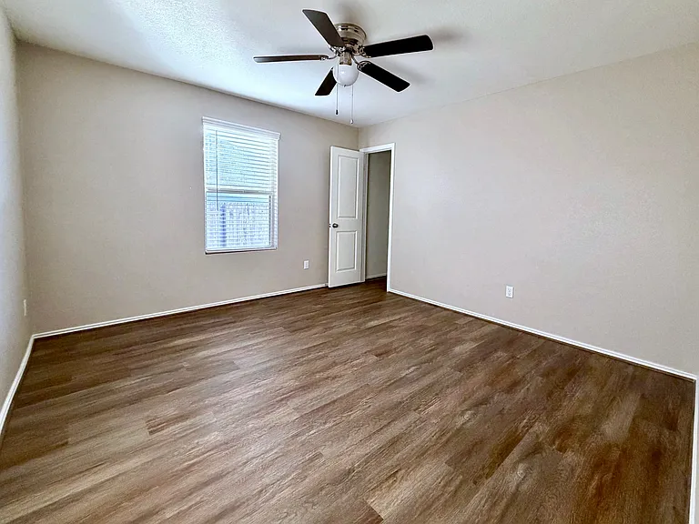 601 Sassafras St — Photo 12