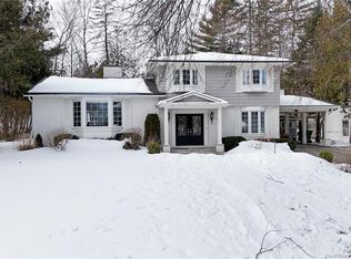 190 Eglinton St, Fredericton, NB E3B2W1