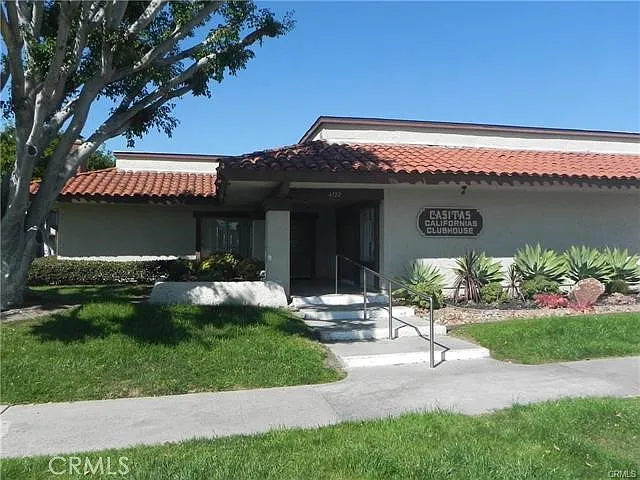 3 bed, 1.5 bath, 1240 sqft, $3,600 — Photo 4