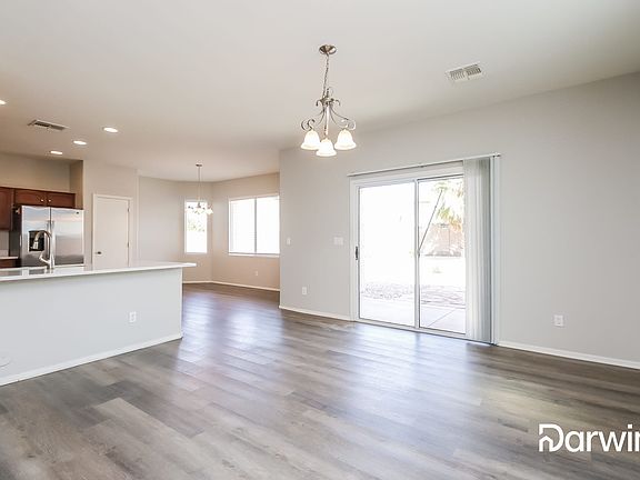 5th image of 10302 E Cliffrose Ln