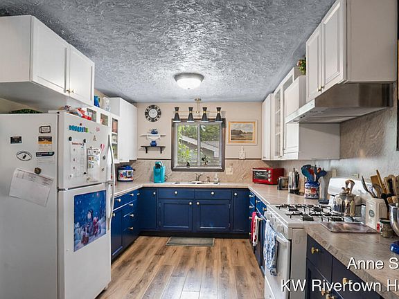 5th image of 1686 Stonehaven Dr