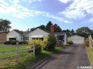 3424 Locust Ln, Eau Claire, WI 54703
