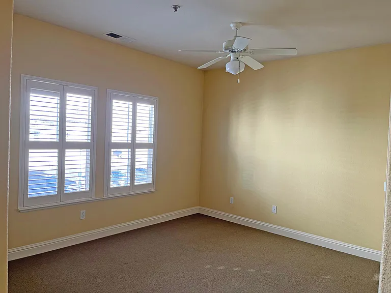 9026 Windsor Rd — Photo 11