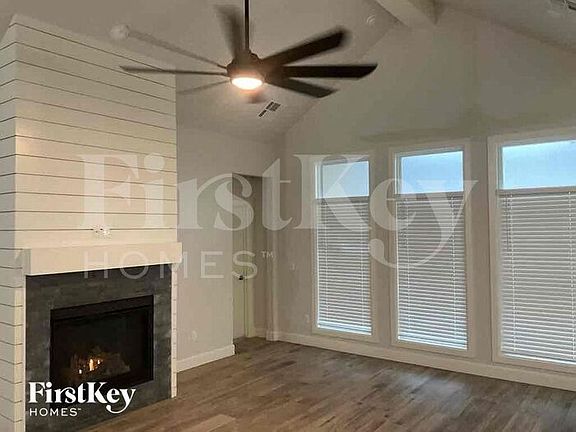 3rd image of 5917 NW 158th St