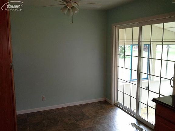 4th image of 1243 Arrowhead Dr