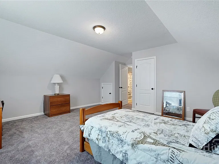 138 Sams Dr — Photo 24