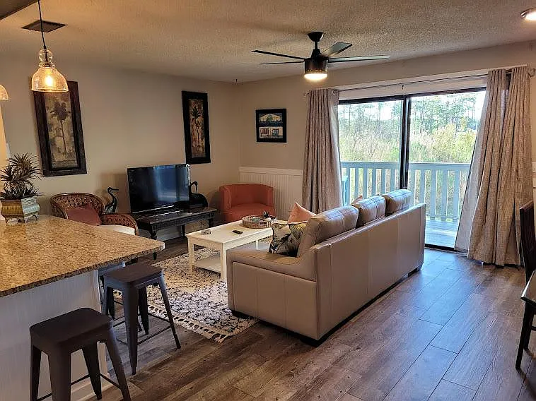 1 bed, 788 sqft, $1,850 — Photo 3