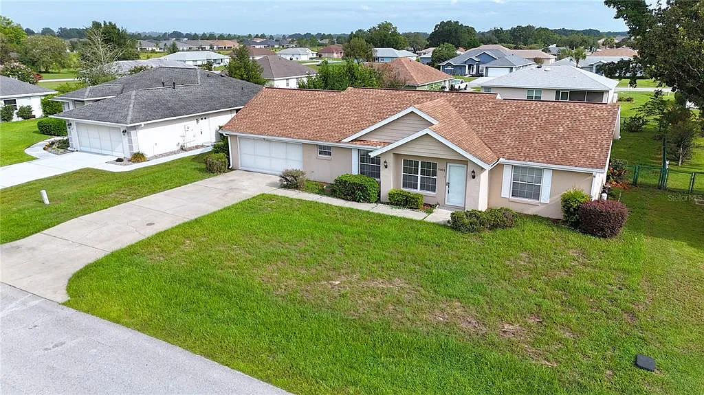 3 bed, 2.0 bath, 1734 sqft, $1,750 — Photo 2