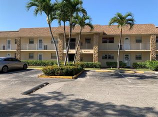 9911 Sandalfoot Blvd APT 118, Boca Raton, FL 33428