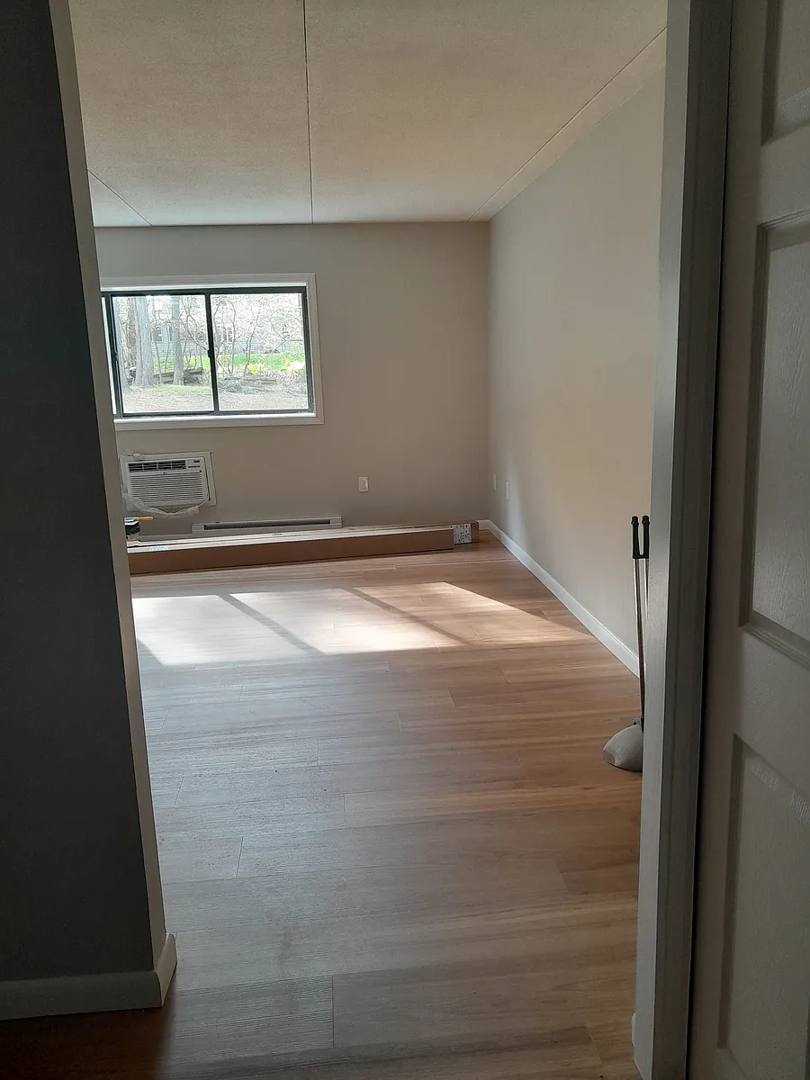 Building Photo - 49 Windsor Dr #104