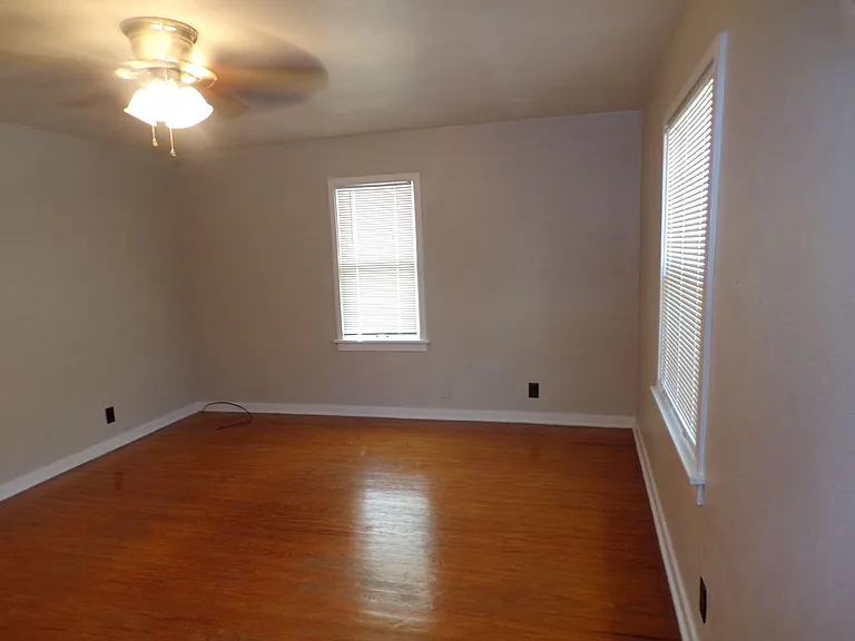 1030 Florida St — Photo 2