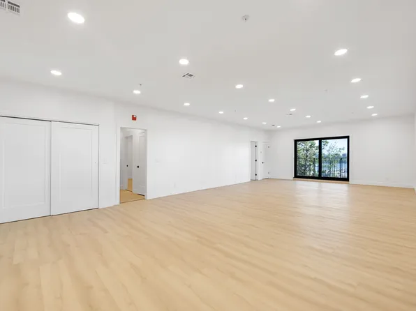 114 Pine Street image 5 of 16