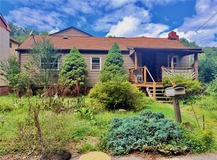 619 Riverside Dr, Freeport, PA 16229