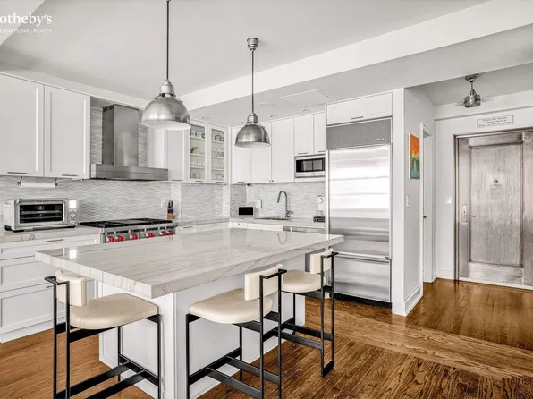 470 West 24th Street 7GJ image 3 of 8