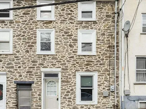 158 Roxborough Ave #A, Philadelphia, PA 19127
