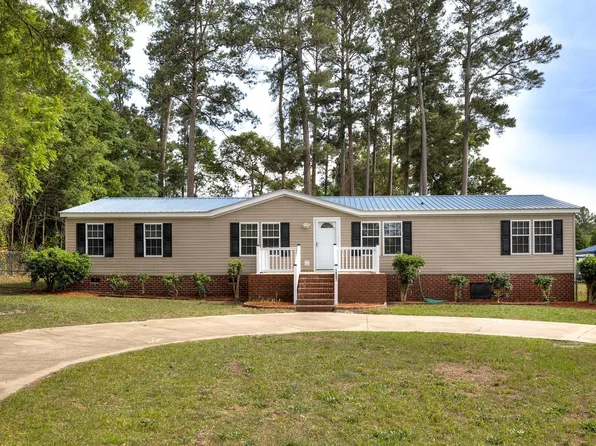 1057 Limerick Ln, Manning, SC 29102