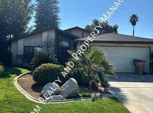 9117 Hoxie Ct, Bakersfield, CA 93311
