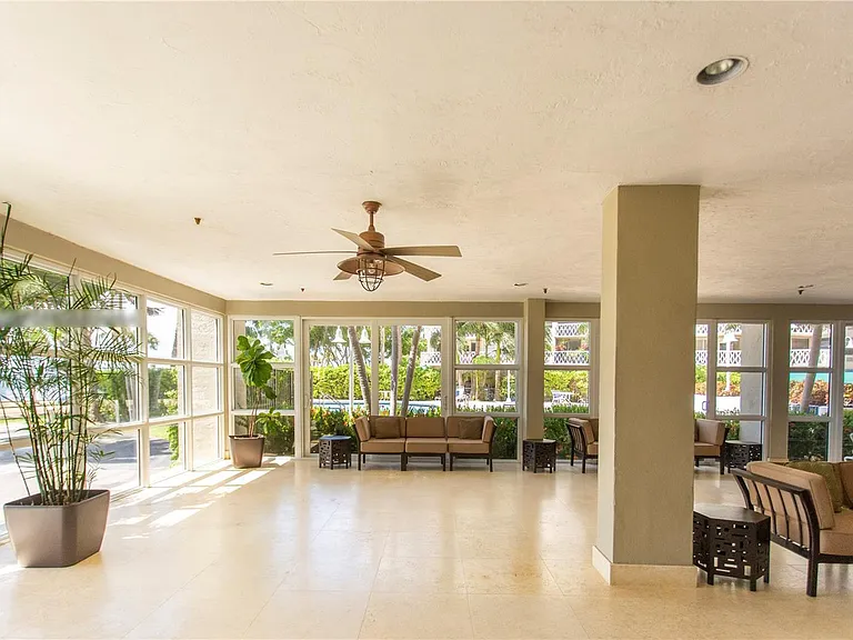 1420 Brickell Bay Dr #1604 — Photo 20