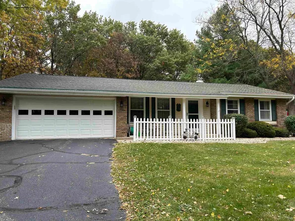 4244 N Galaxy Dr, Janesville, WI 53546